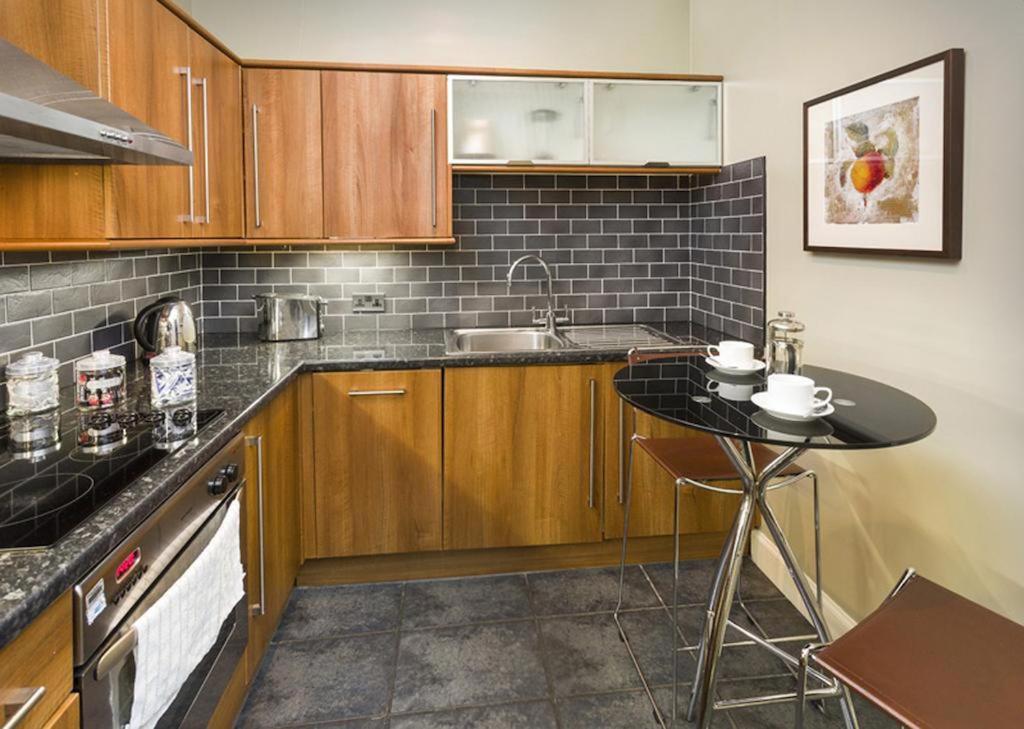 Old Town Suites - Nicolson Edinburgh Exterior photo